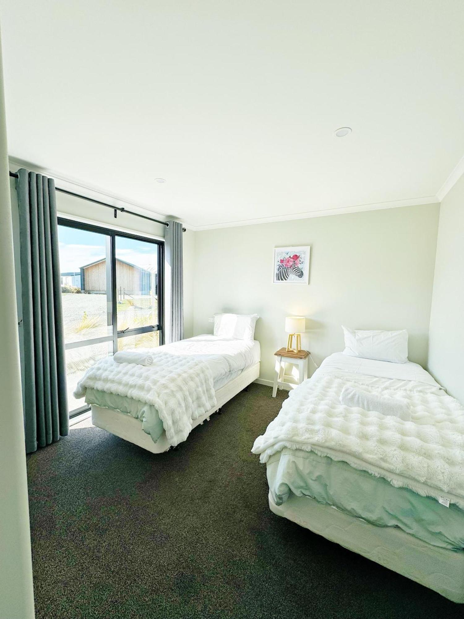 April Lodge Lake Tekapo Exterior photo